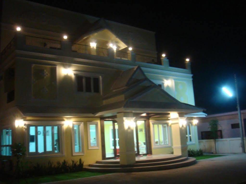 The Target Residence Chiang Rai Ngoại thất bức ảnh